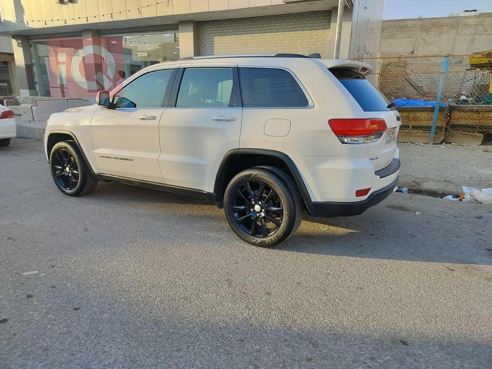 جيب جراند شيروكي